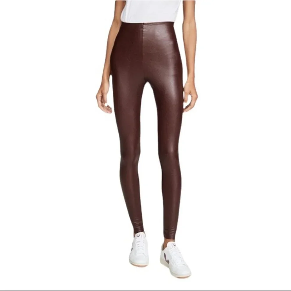 Commando Faux Leather Leggings in Color Oxeblood - Picture 2 of 7
